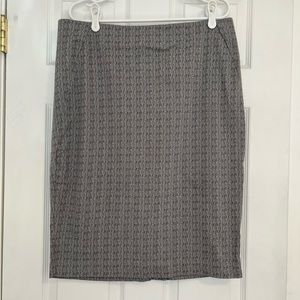 Lane Bryant black and gray/ silver-ish pencil skirt size 16